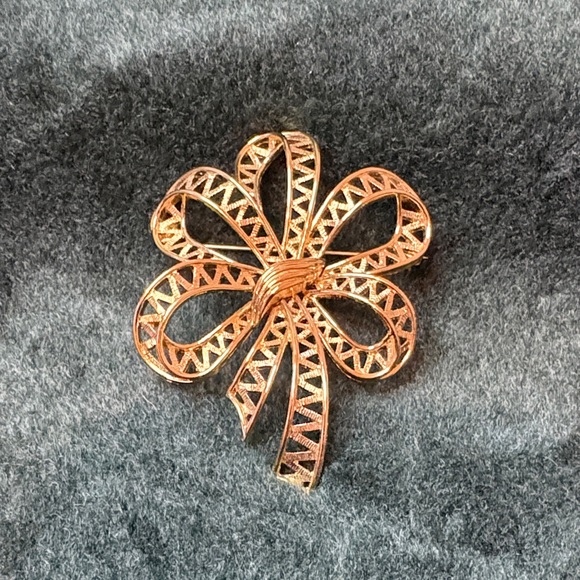 Monet Jewelry - MONET Gold-Tone Hollow Ribbon Bow Brooch